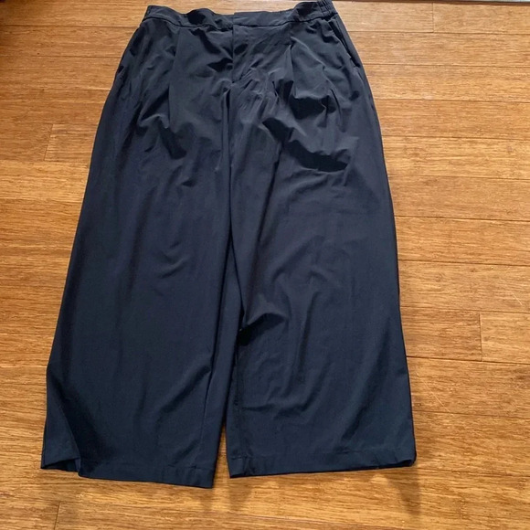 Athleta black wide leg nylon pants - size 16 - elastic back - great condition - Picture 1 of 8